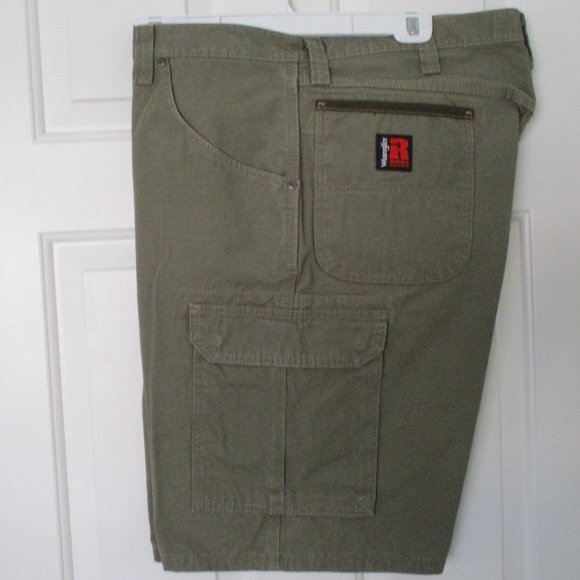 Wrangler Riggs Workwear Mens Khaki Green Cotton Denim Cargo Short Pant NWT-  38W - Picture 1 of 5